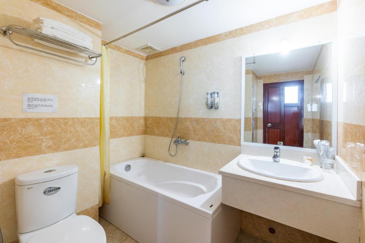 Oyo 455 Grand Bostand Hotel Дананг Экстерьер фото